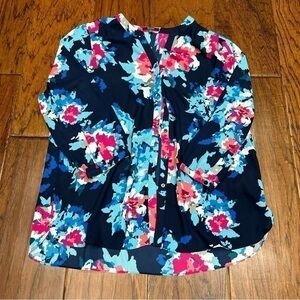 NYDJ women’s floral pin tuck blouse